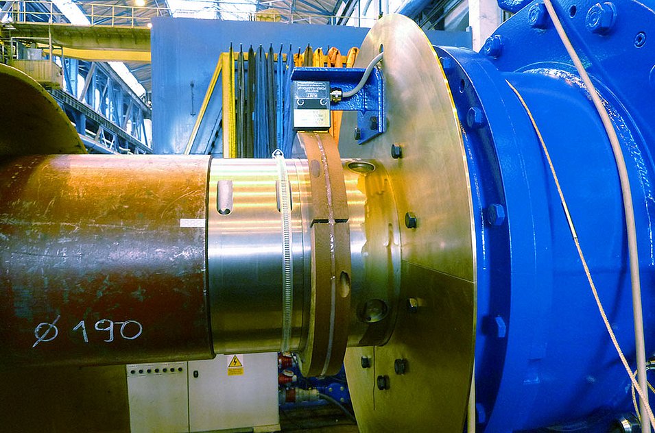 Torque measurement on drive shaft